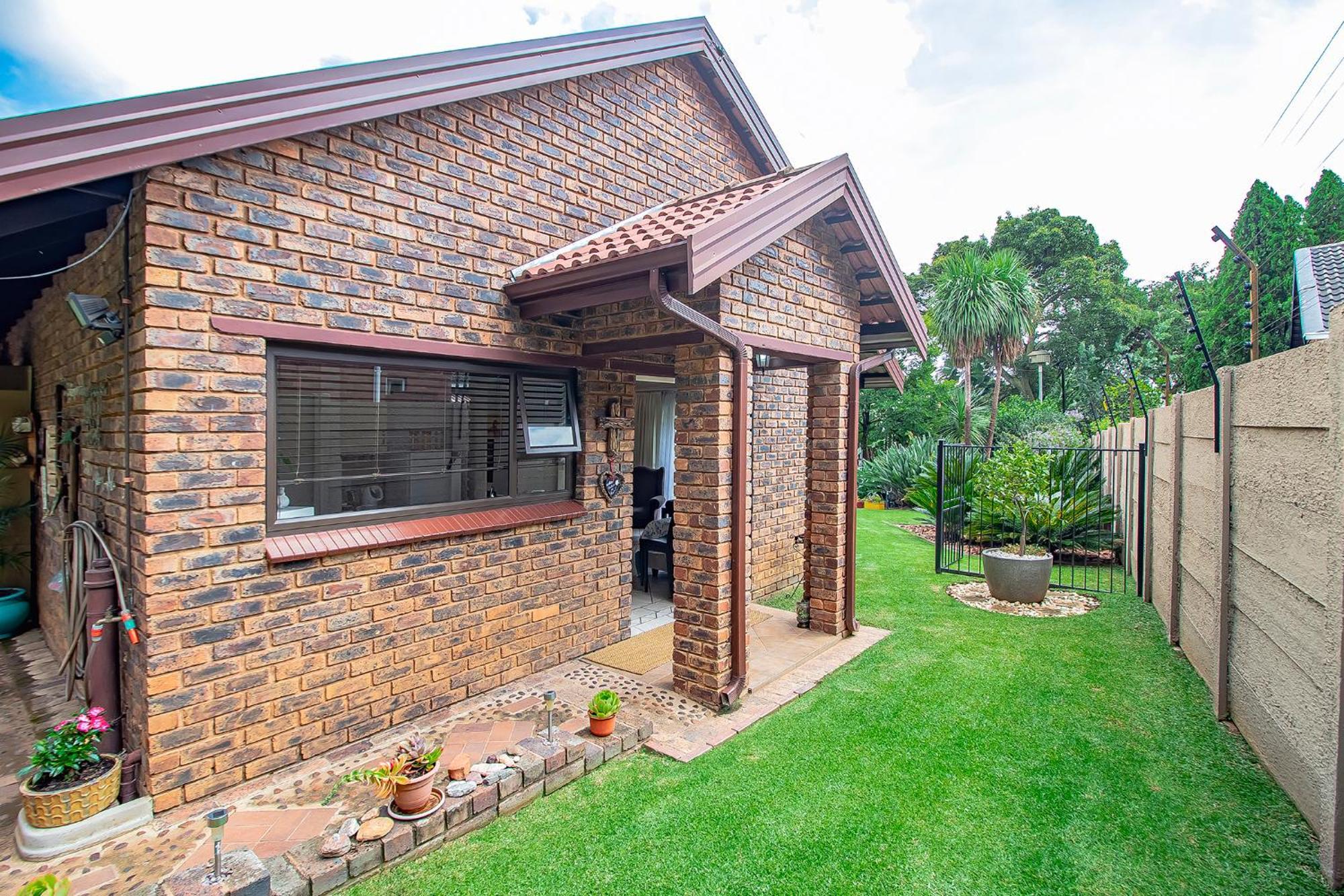 Leozet Self Catering Apartment Pretoria Exterior foto