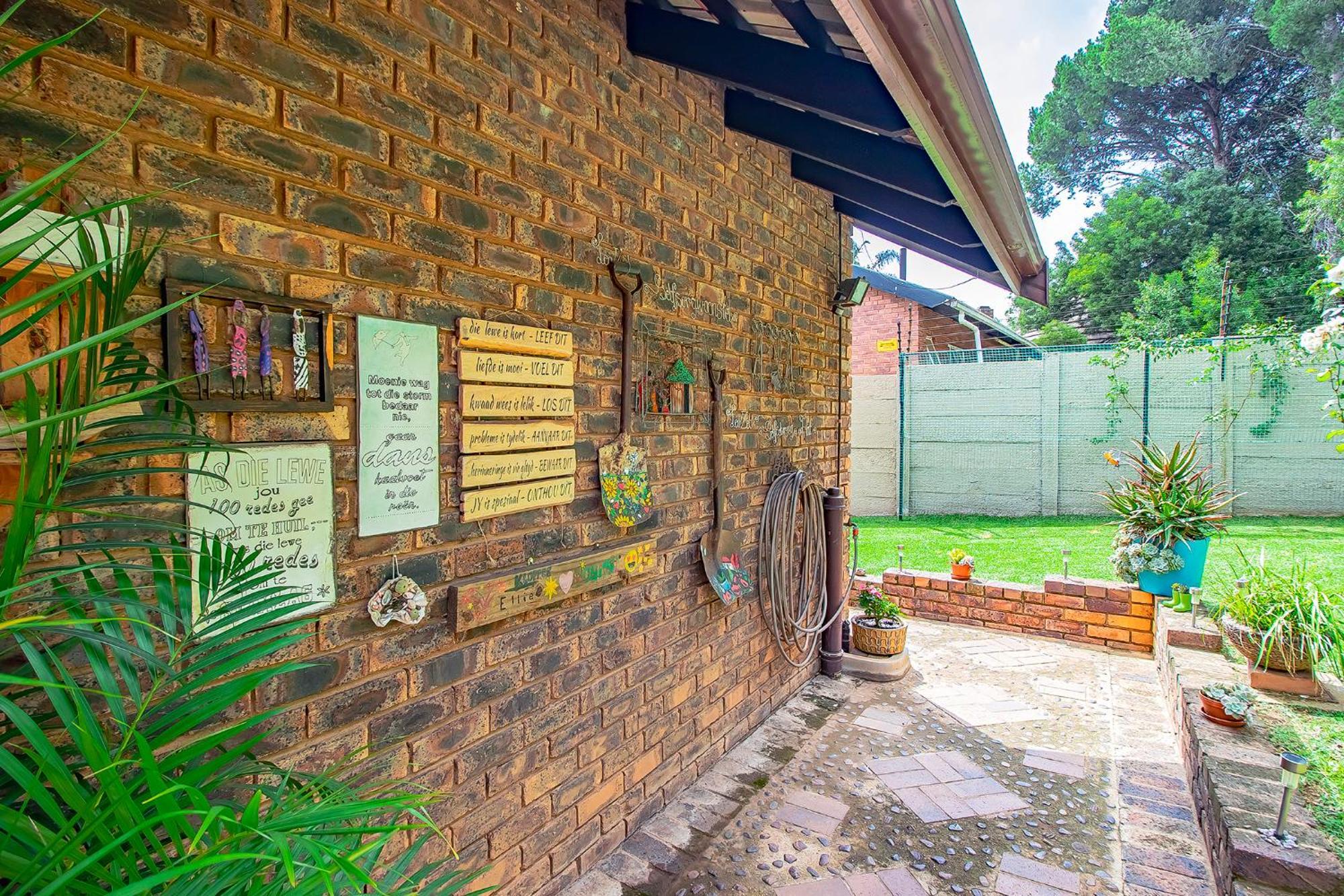 Leozet Self Catering Apartment Pretoria Exterior foto