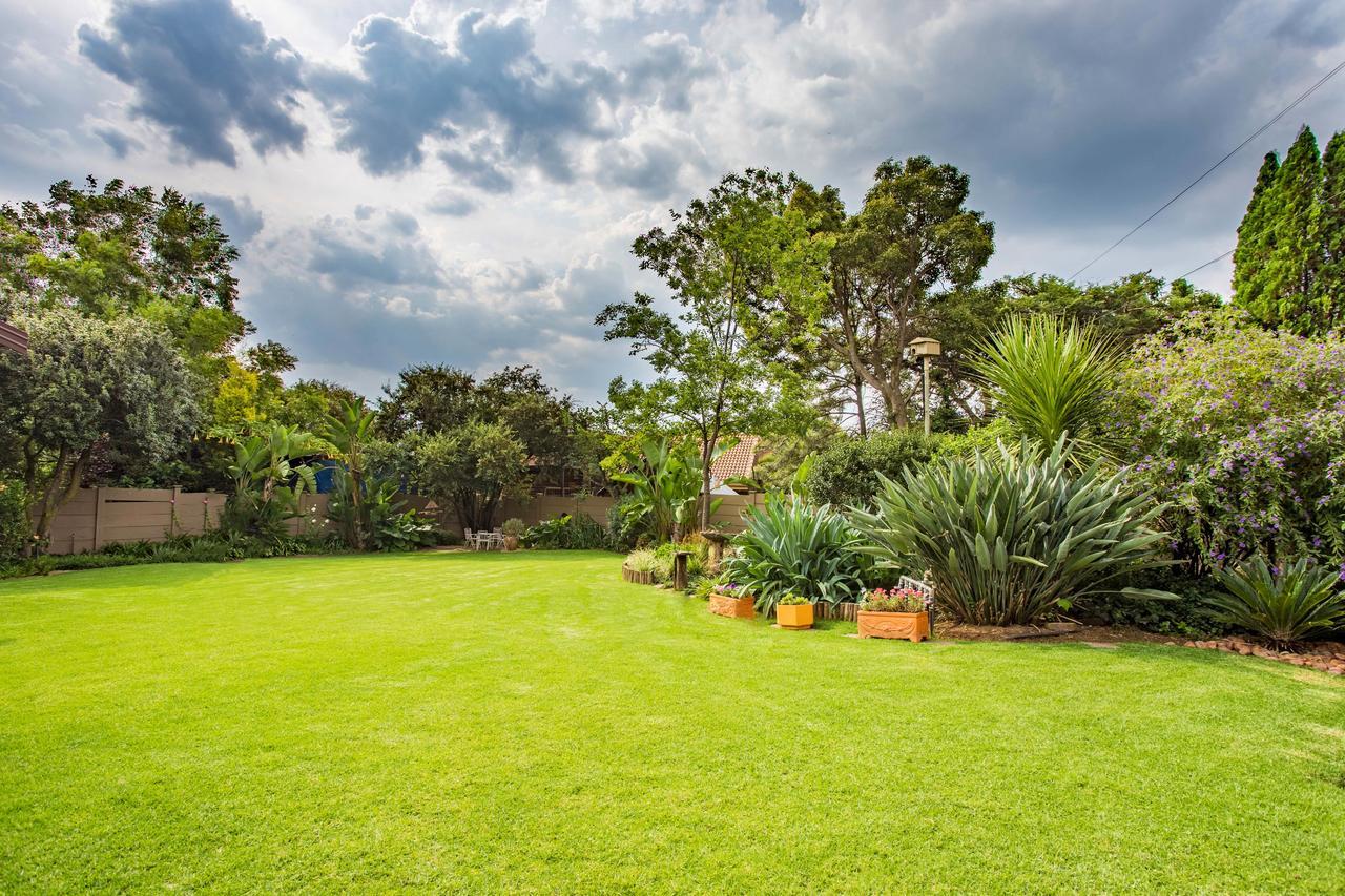 Leozet Self Catering Apartment Pretoria Exterior foto