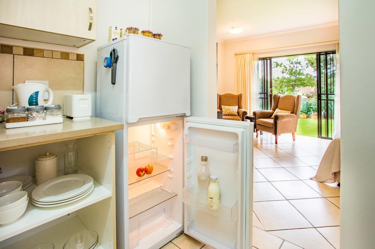 Leozet Self Catering Apartment Pretoria Exterior foto