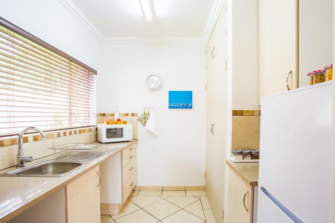 Leozet Self Catering Apartment Pretoria Exterior foto